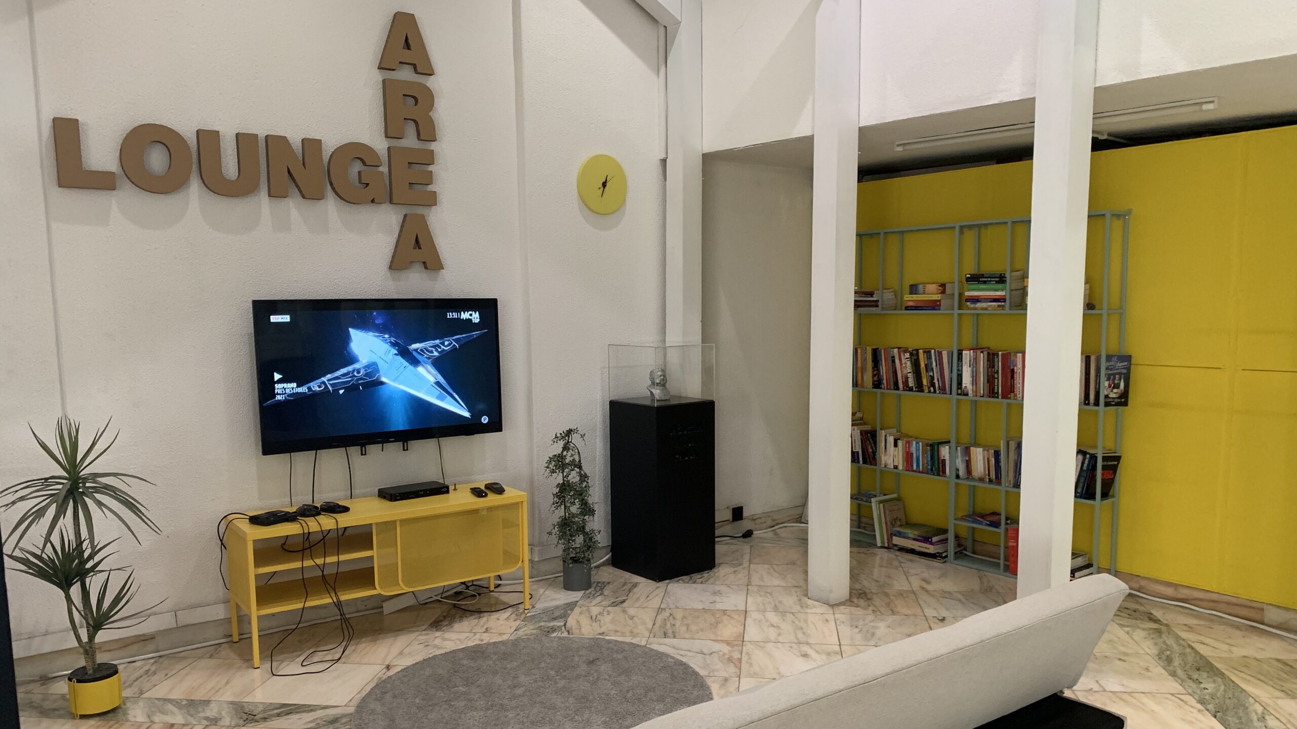 Lounge area1
